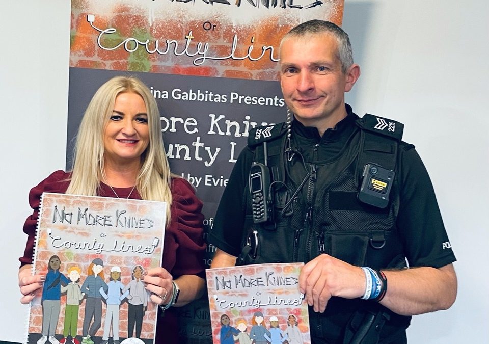 Police and Children’s author work together to deliver a key message on the dangers of County Lines drug dealing